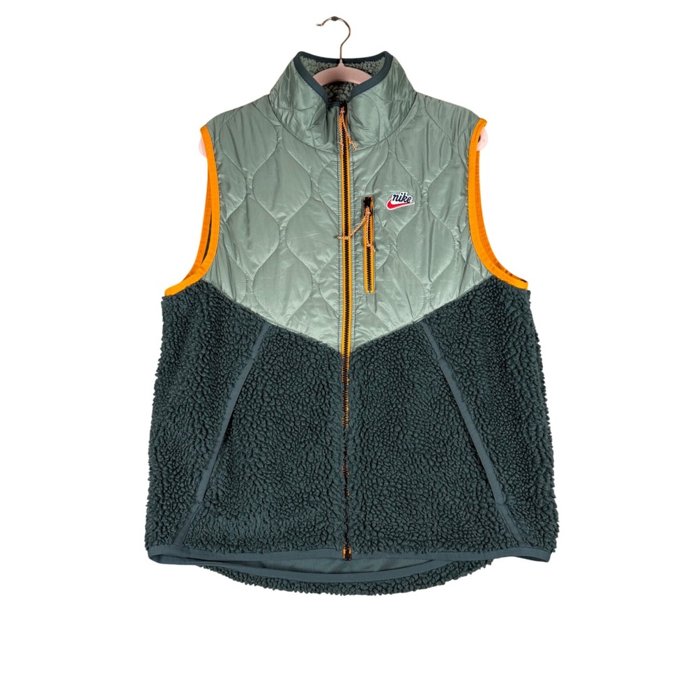 Nike Sportswear Heritage Men Green Sherpa Quilted Fleece Vest CU4450-353 Medium